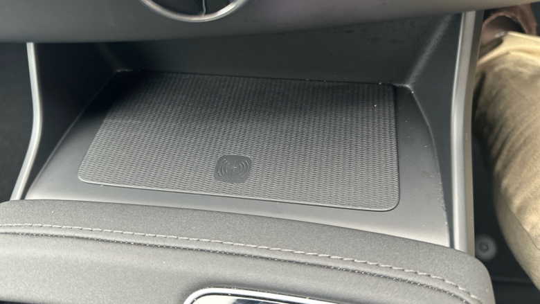 Volvo XC90 2.0 T8 PHEV Ultra Dark 5dr AWD Geartronic Estate